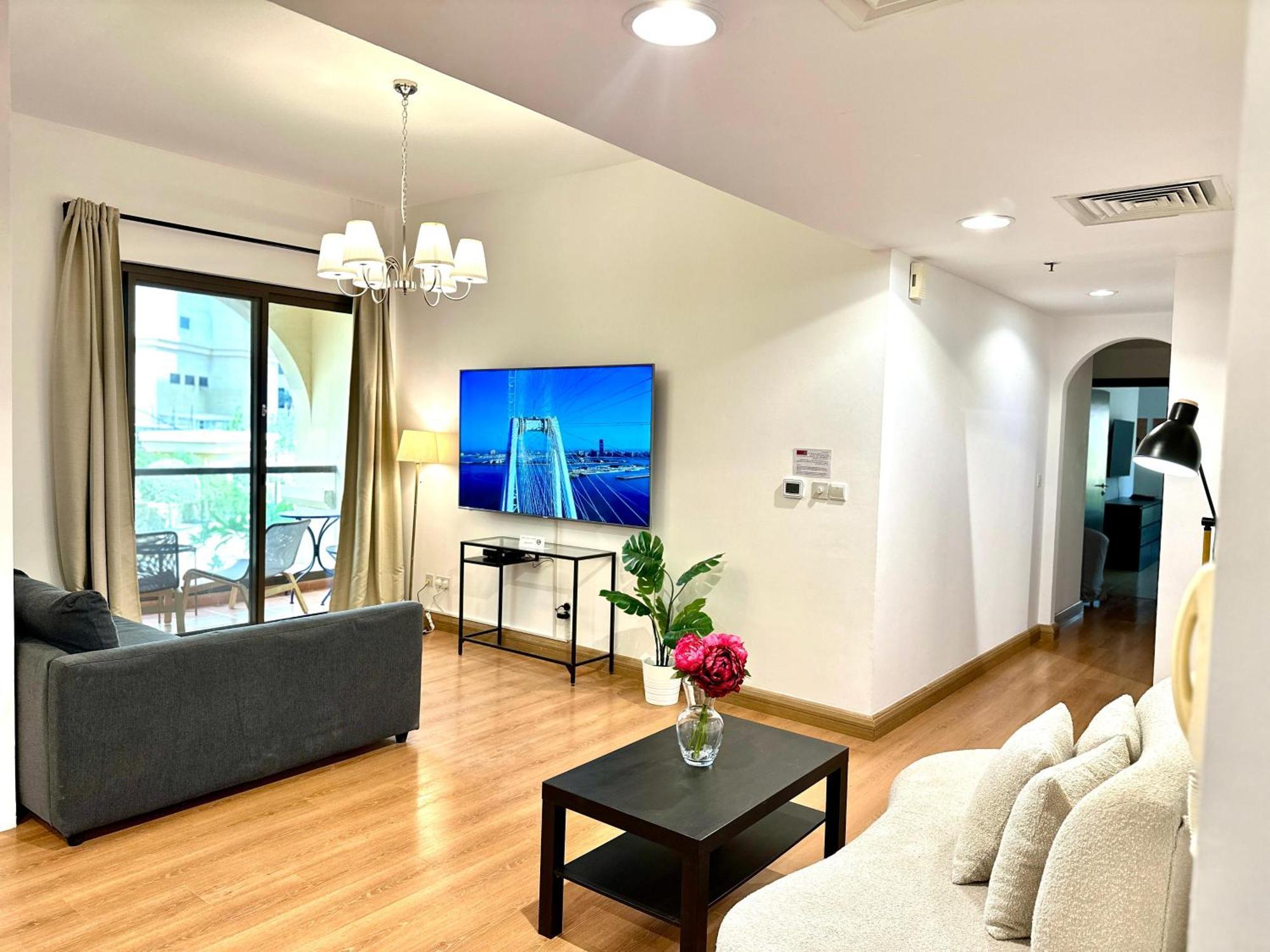 Beautiful 2Br & 4Br Apartments On Jbr Beach, Walking Distance To Bluewaters Island - By Sunkissed Holiday Homes 迪拜 外观 照片