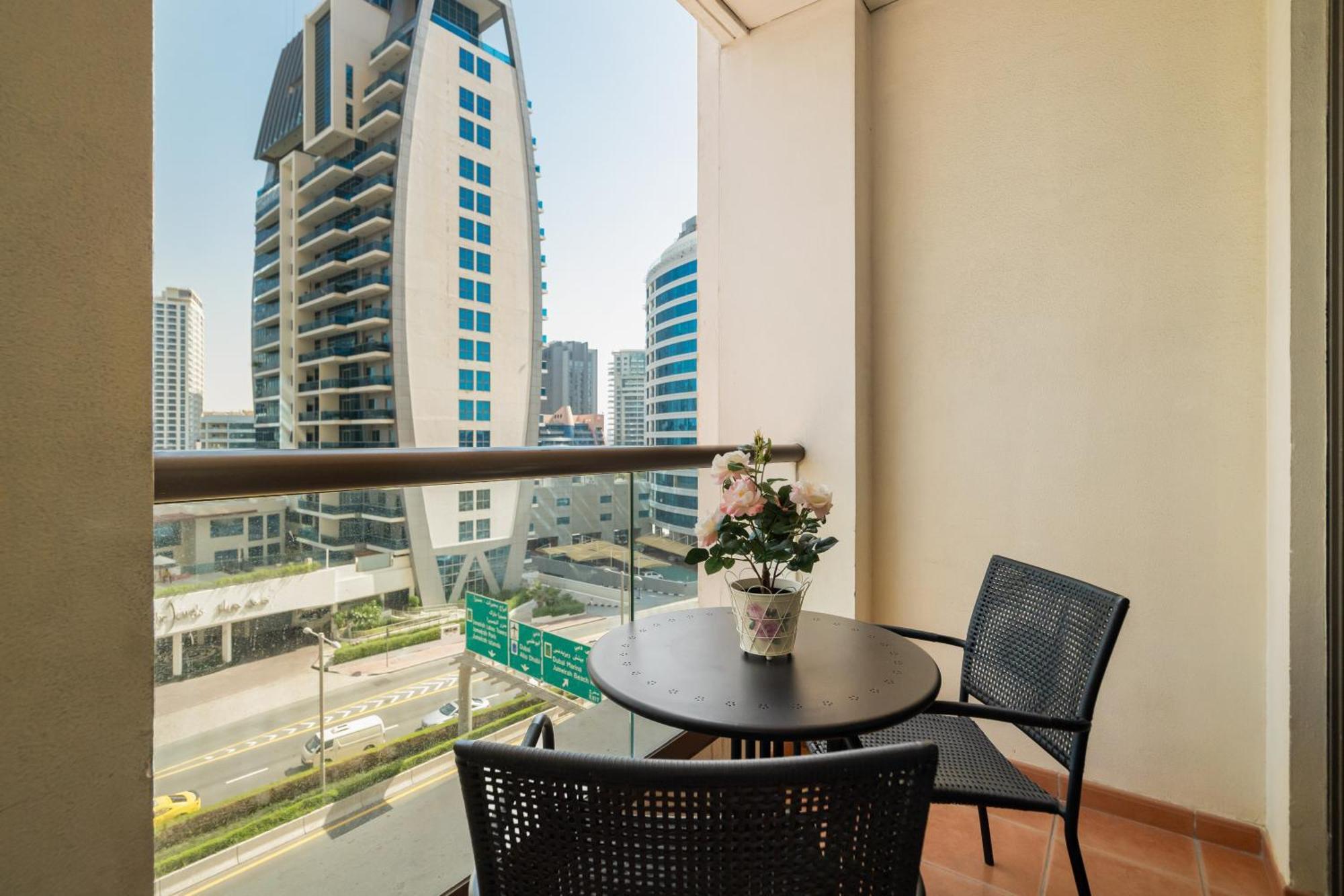 Beautiful 2Br & 4Br Apartments On Jbr Beach, Walking Distance To Bluewaters Island - By Sunkissed Holiday Homes 迪拜 外观 照片